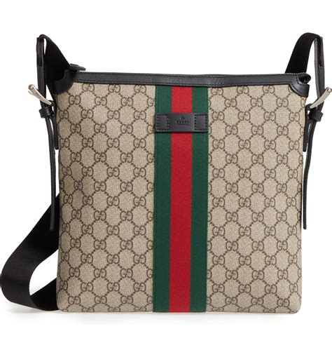 gucci shoulder bag.